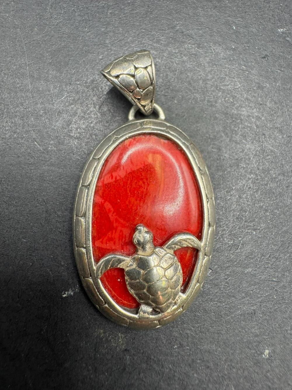 Red Stone Sea Turtle Pendant Necklace Charm Oval Silver Tone Metal Jewelry